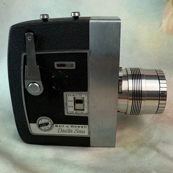Vintage Bell & Howell Director Series Zoomatic Magazine 8MM Movie Film Camera - Picture 4 of 6
